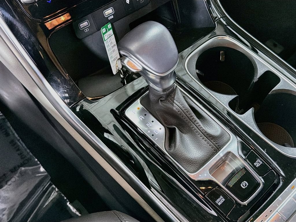 2024 Kia Carnival EX