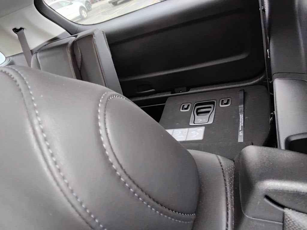 2025 Kia Carnival Hybrid SX