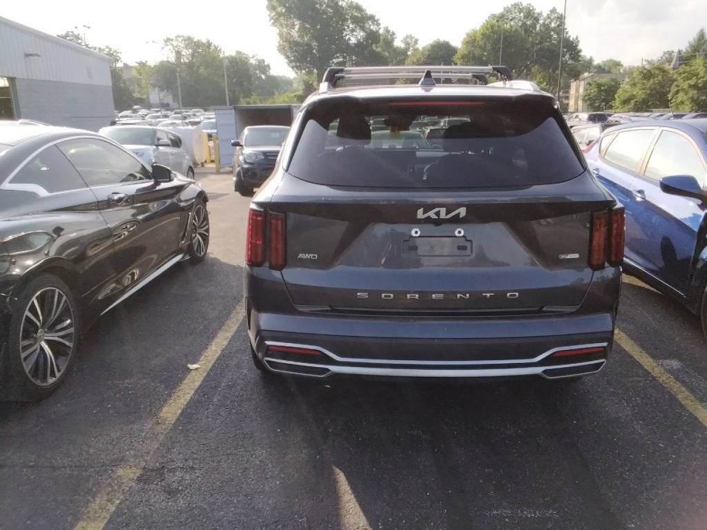 2022 Kia Sorento Plug-In Hybrid SX