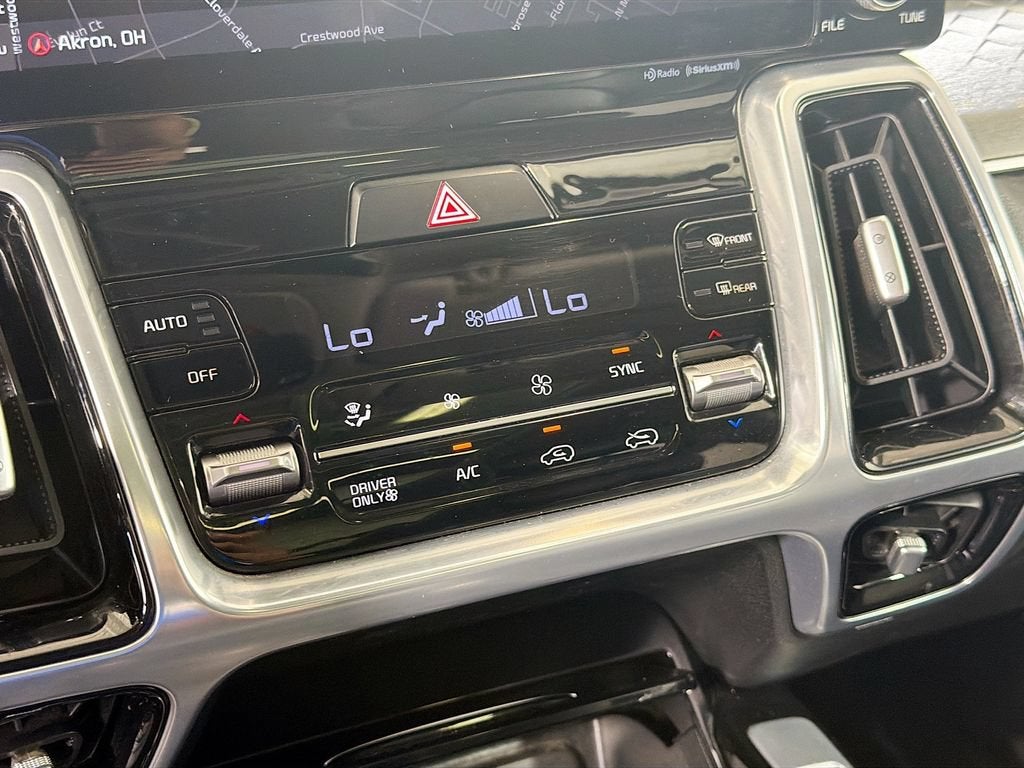 2022 Kia Sorento Plug-In Hybrid SX