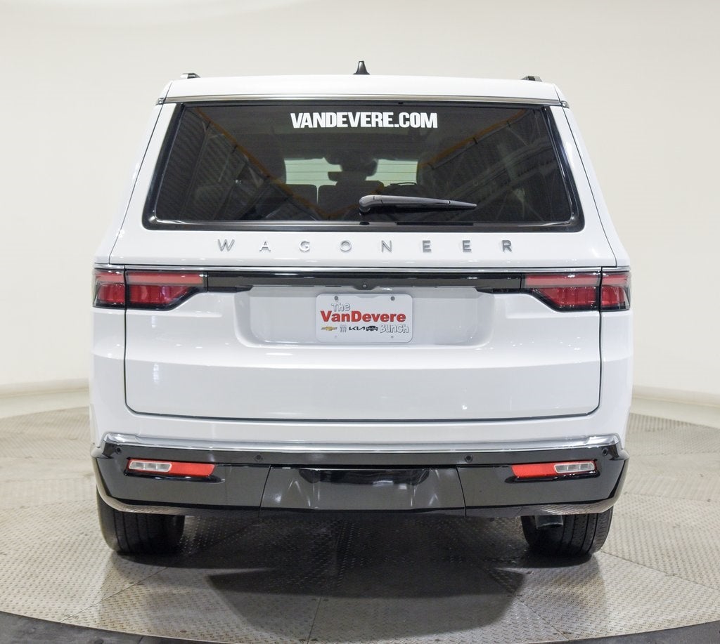 2024 Jeep Wagoneer Base