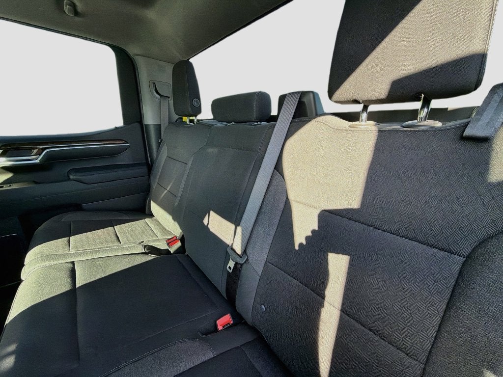 2025 Chevrolet Silverado 1500 LT LT1