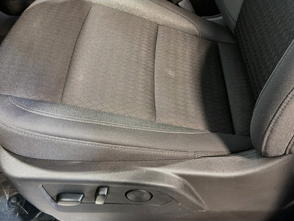 2025 Chevrolet Silverado 1500 LT LT1