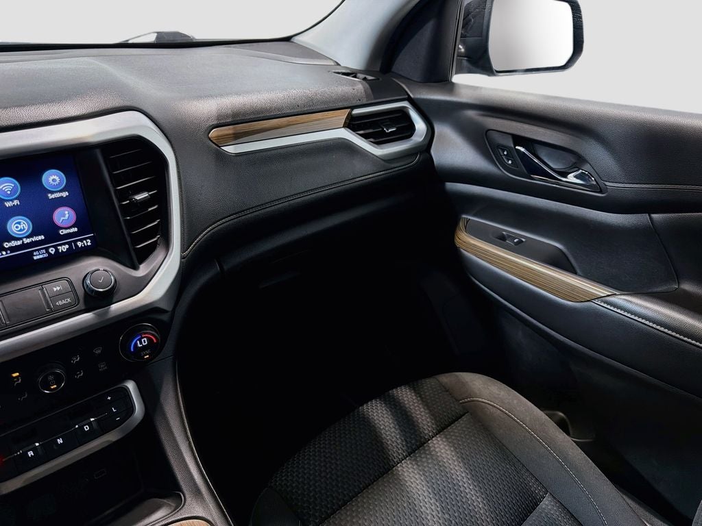 2022 GMC Acadia SLE