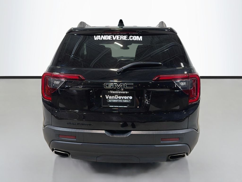 2022 GMC Acadia SLE