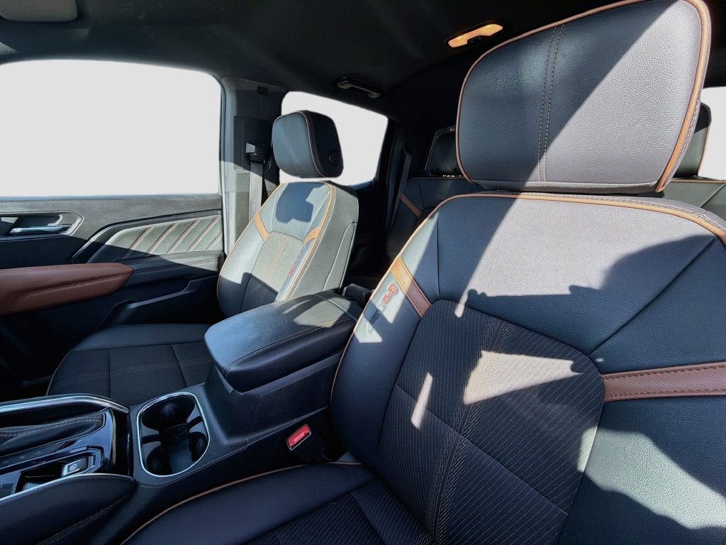 2025 GMC Canyon AT4