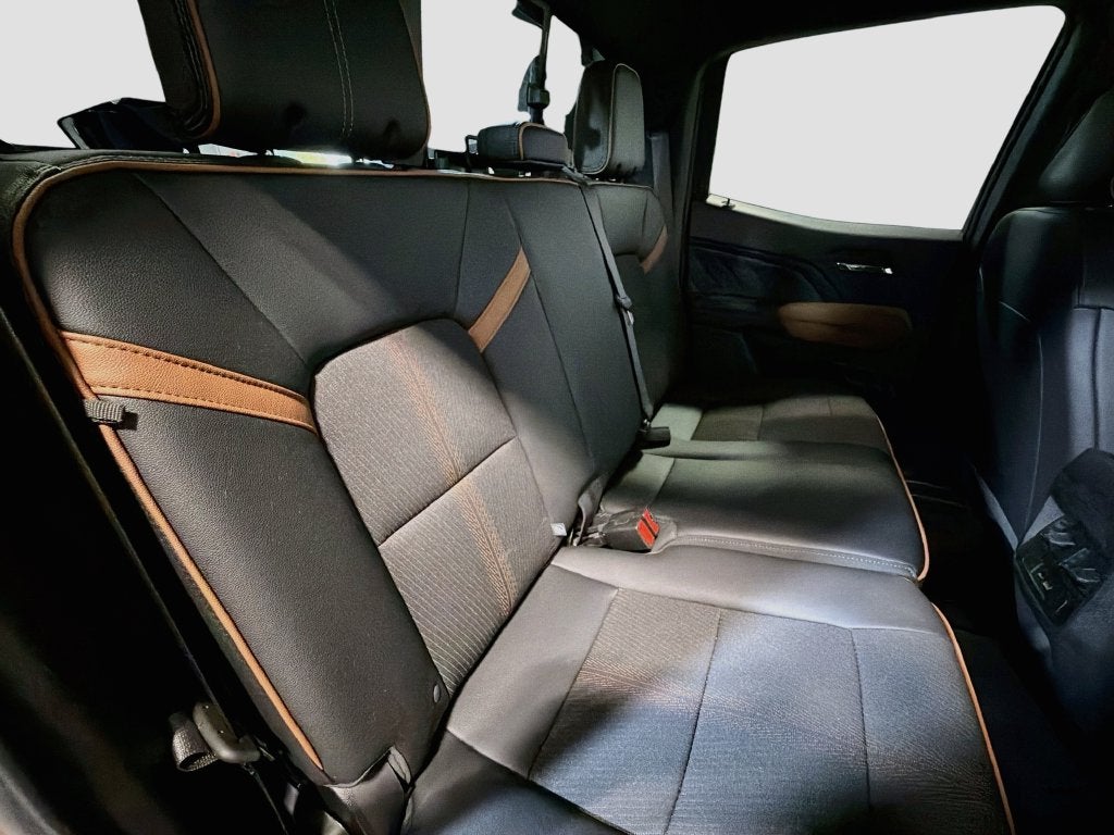 2025 GMC Canyon AT4