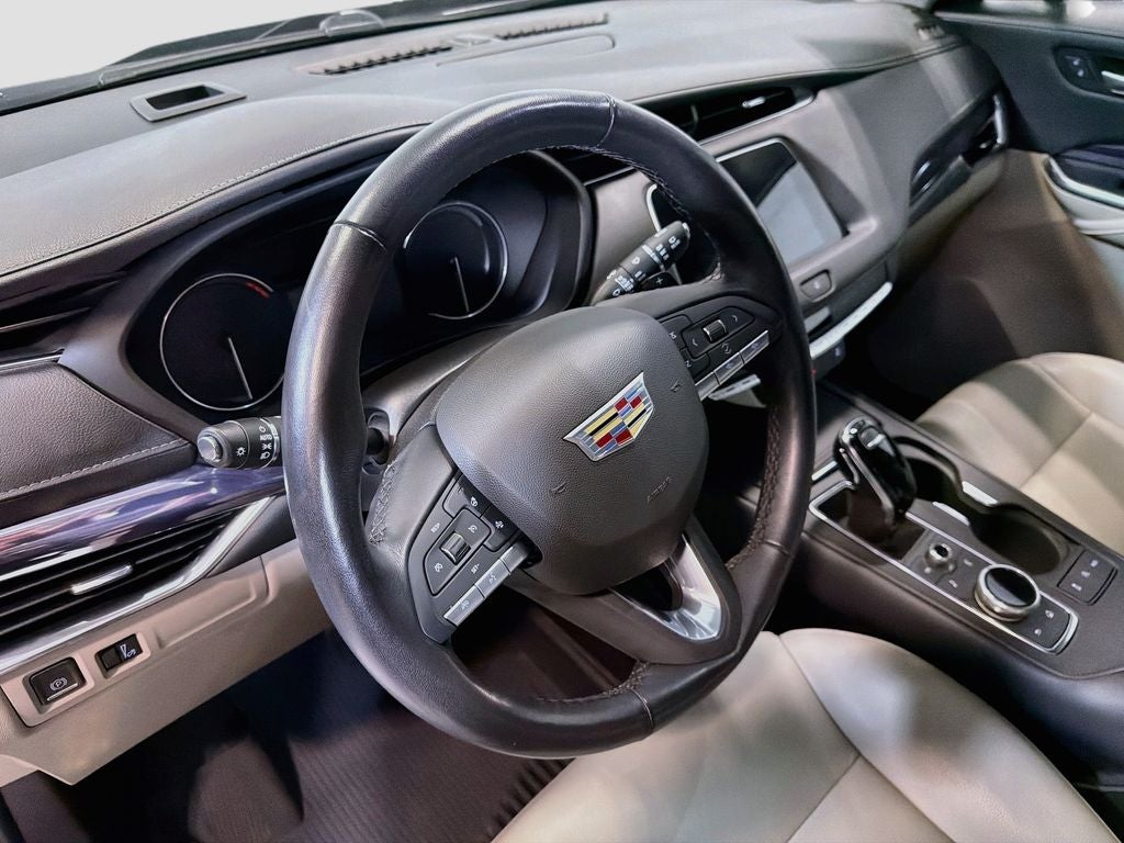 2022 Cadillac XT4 Luxury