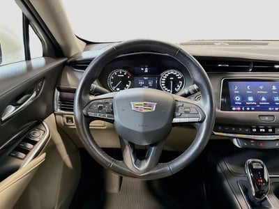 2022 Cadillac XT4 Luxury