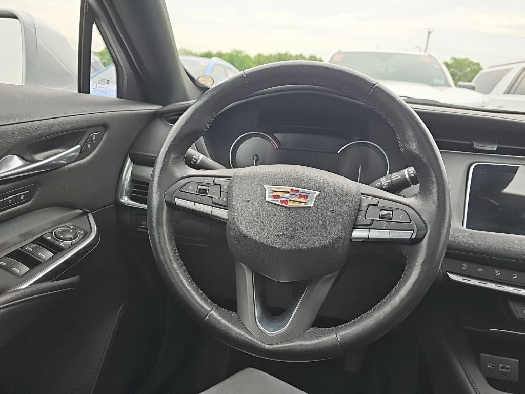 2020 Cadillac XT4 Premium Luxury