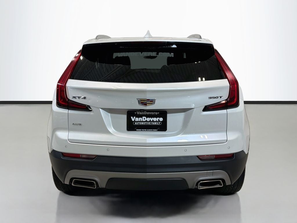 2023 Cadillac XT4 Premium Luxury