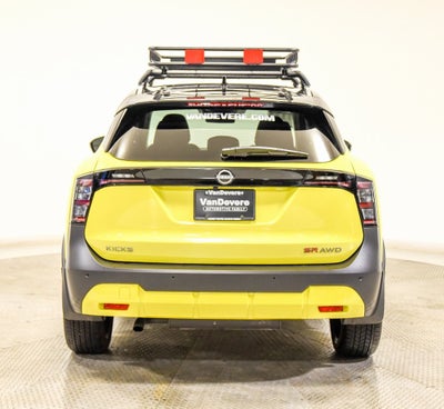 2025 Nissan Kicks SR