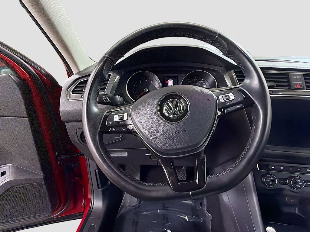 2018 Volkswagen Tiguan 2.0T SEL 4Motion