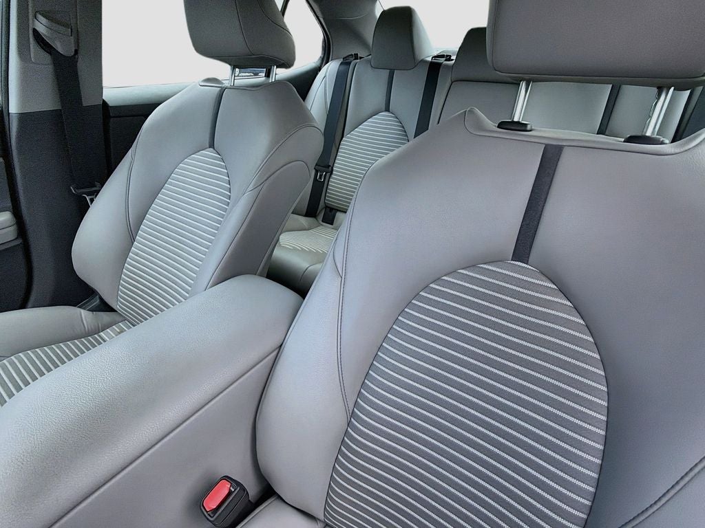 2023 Toyota Camry Hybrid SE