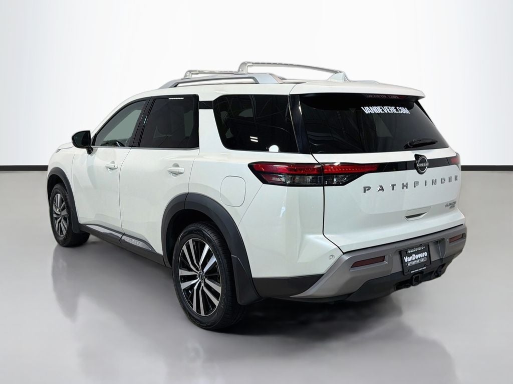2024 Nissan Pathfinder Platinum