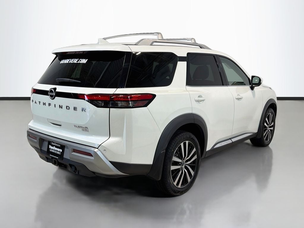 2024 Nissan Pathfinder Platinum