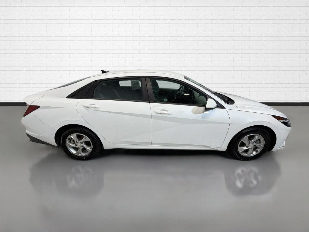 2021 Hyundai Elantra SE