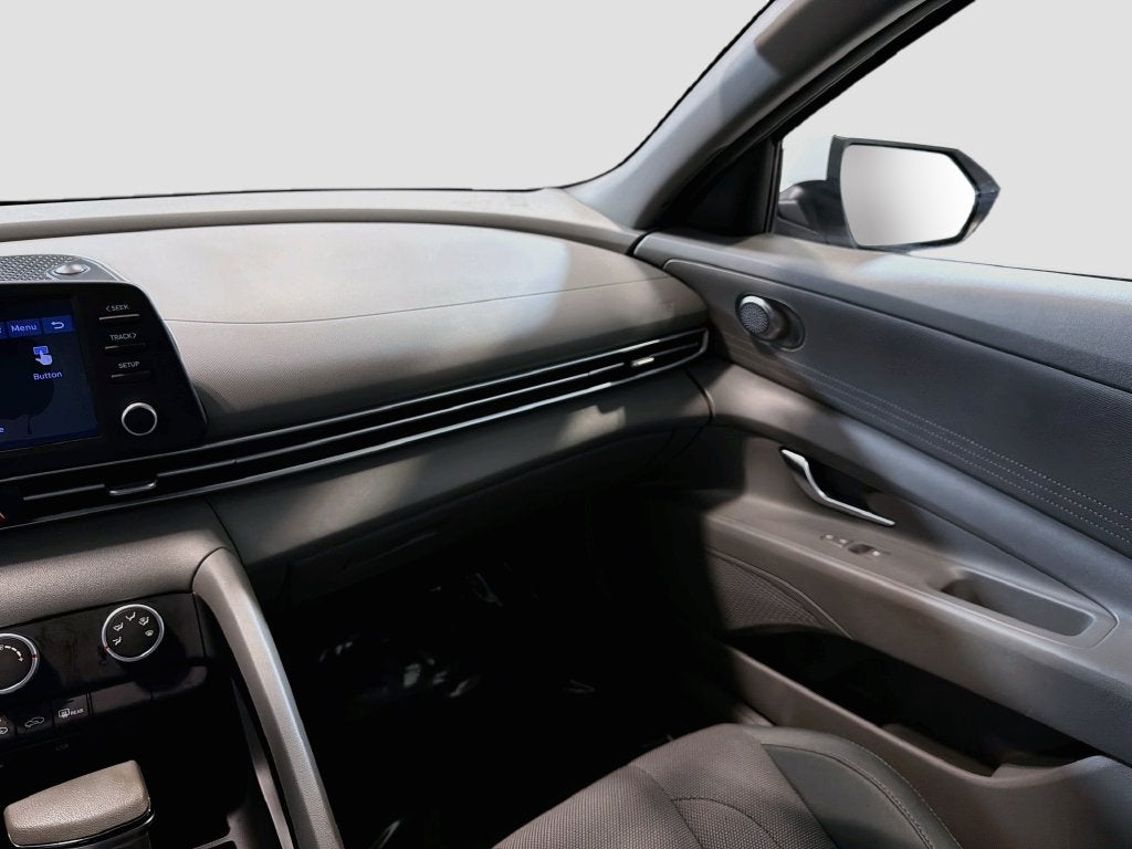 2021 Hyundai Elantra SE