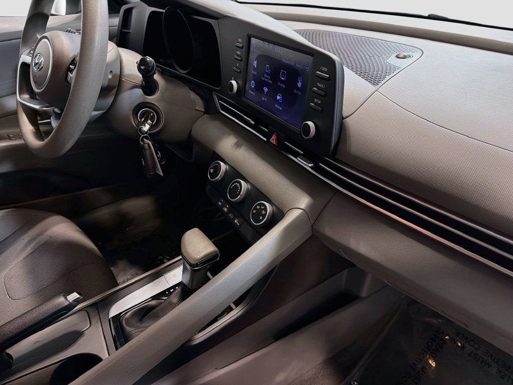 2021 Hyundai Elantra SE