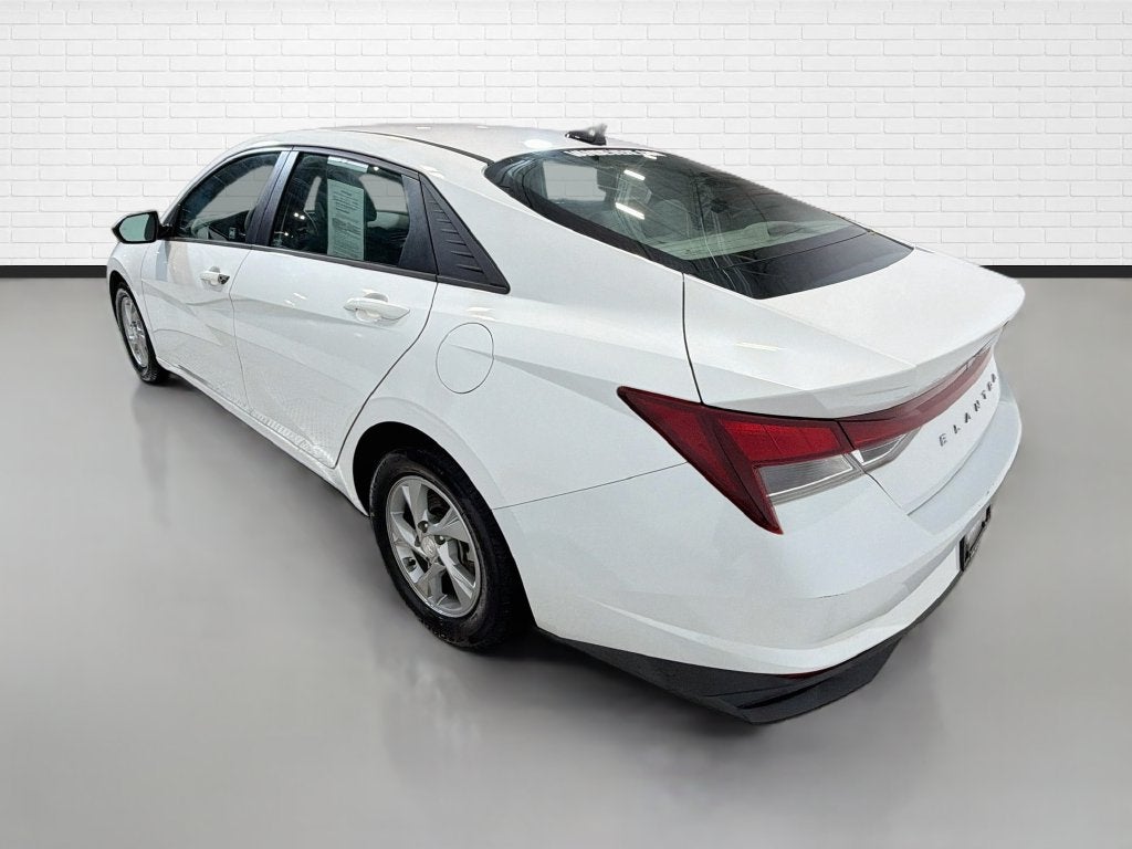 2021 Hyundai Elantra SE