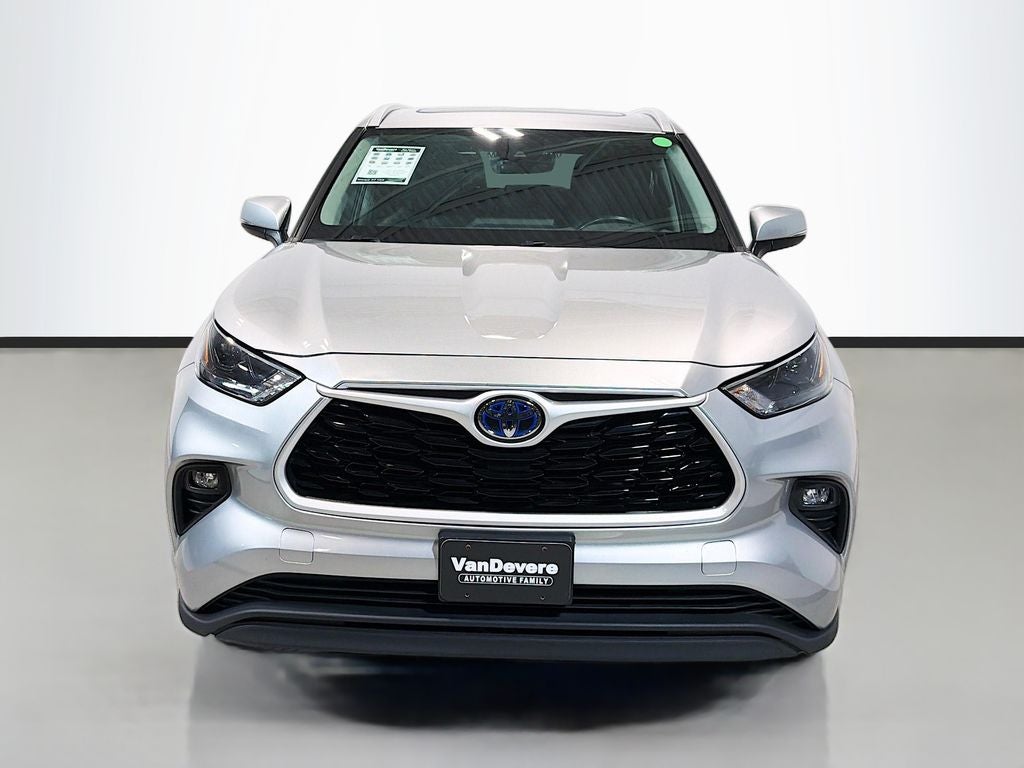 2022 Toyota Highlander Hybrid XLE