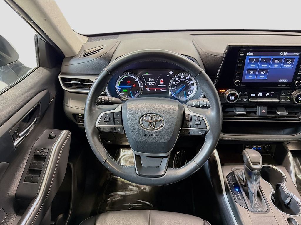 2022 Toyota Highlander Hybrid XLE