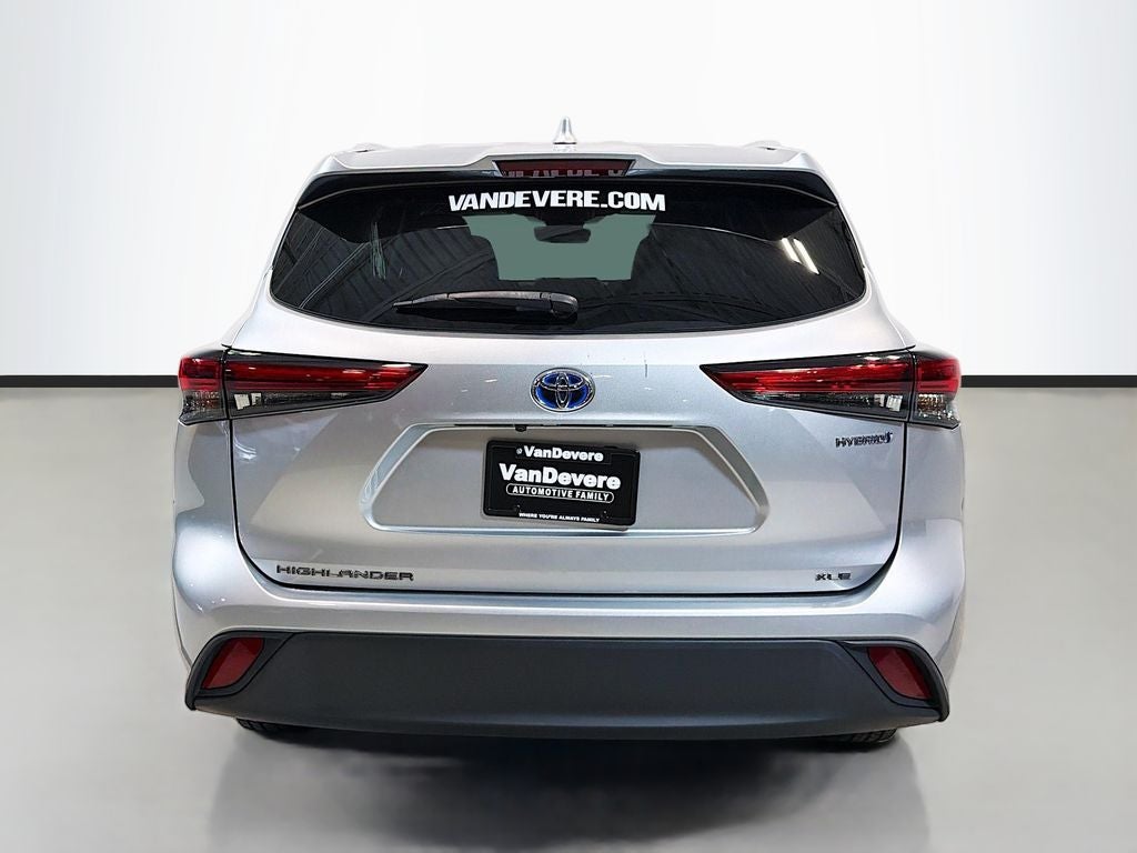 2022 Toyota Highlander Hybrid XLE
