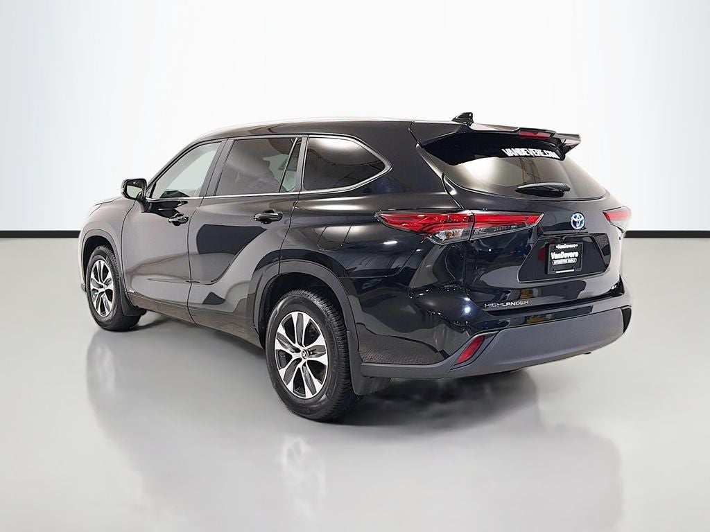2023 Toyota Highlander Hybrid XLE