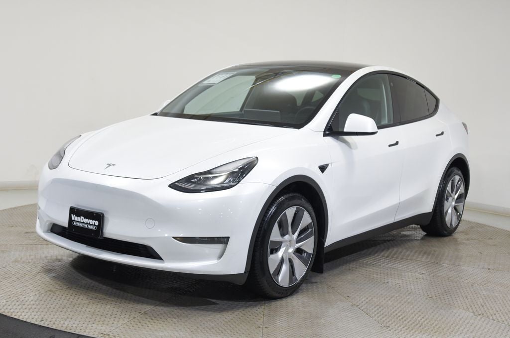 2023 Tesla Model Y Long Range
