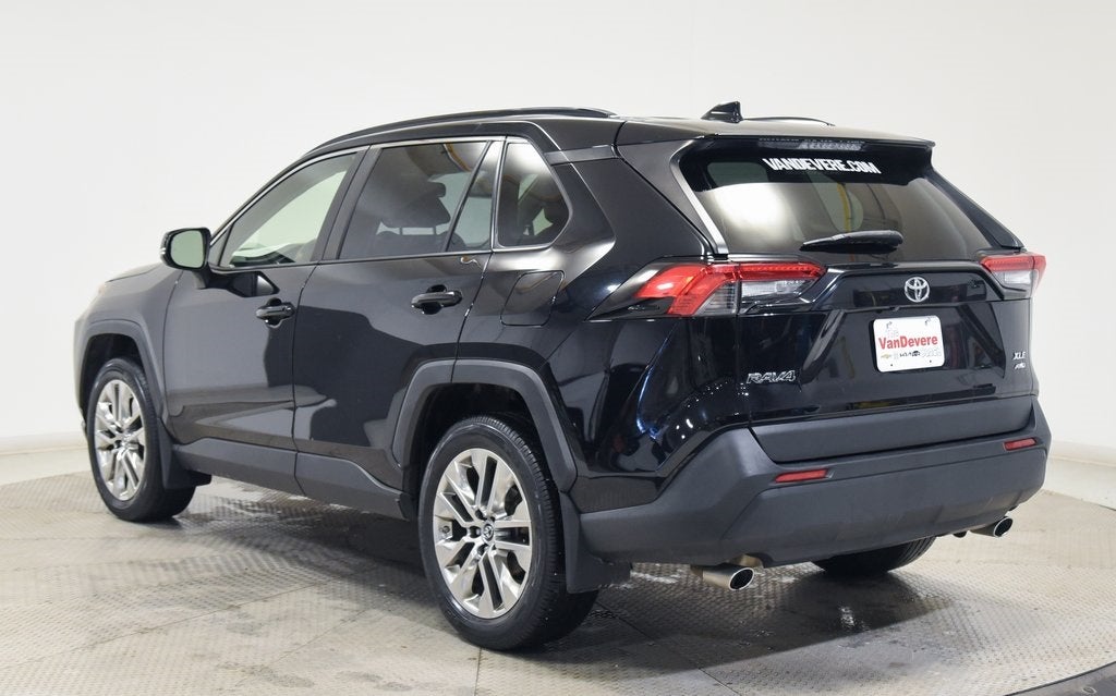 2019 Toyota RAV4 XLE Premium