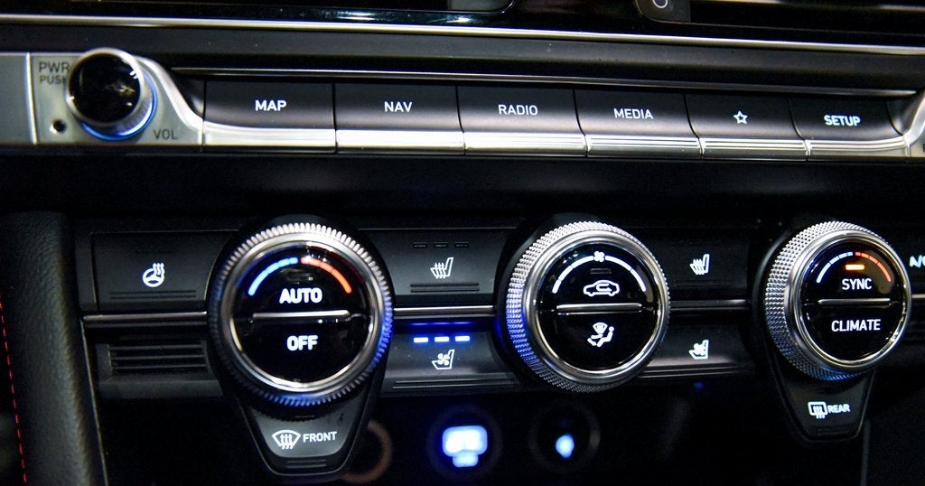 2023 Genesis G70 2.0T