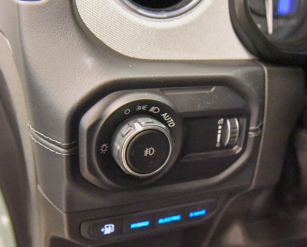 2024 Jeep Wrangler Sahara 4xe