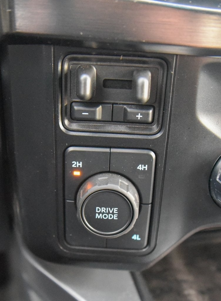 2024 Ford F-550SD Lariat DRW