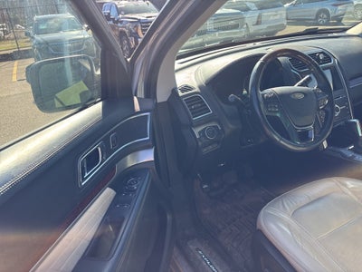 2017 Ford Explorer Platinum