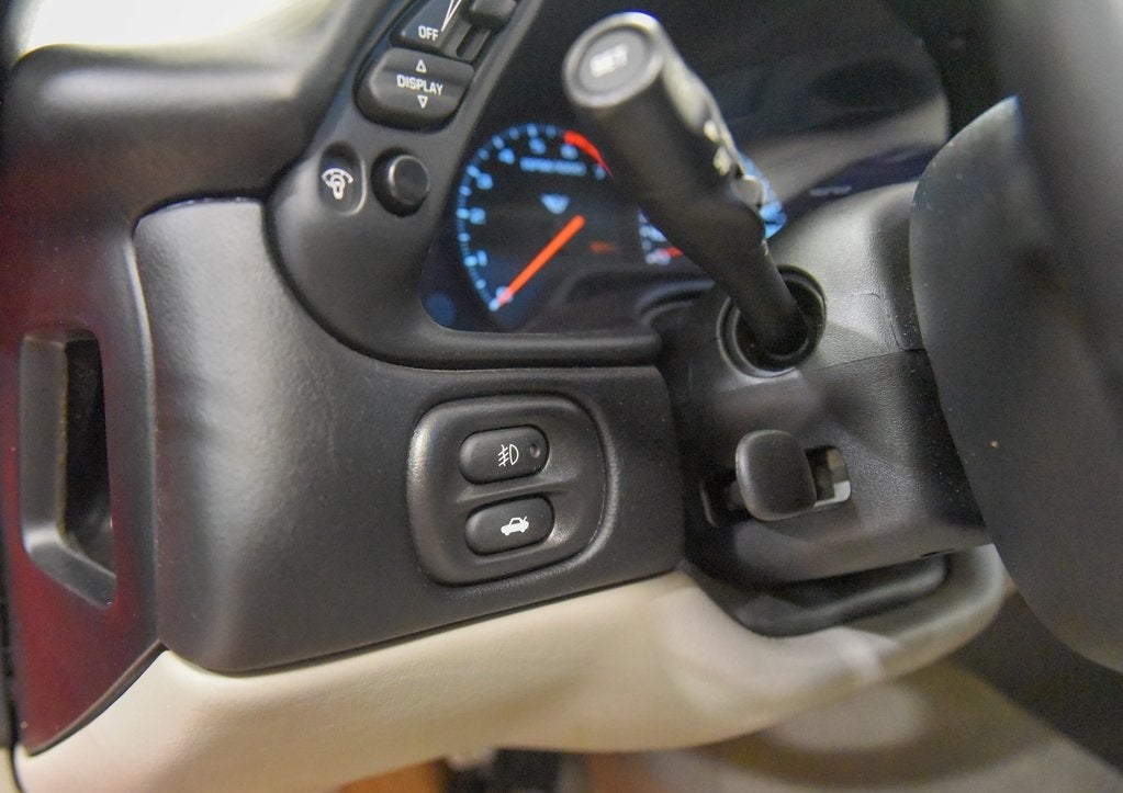 2004 Chevrolet Corvette Base