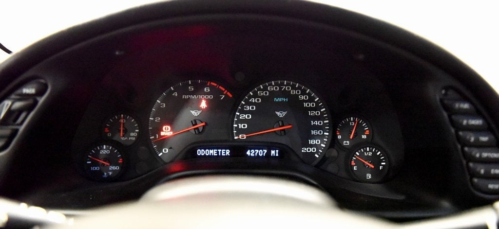 2004 Chevrolet Corvette Base