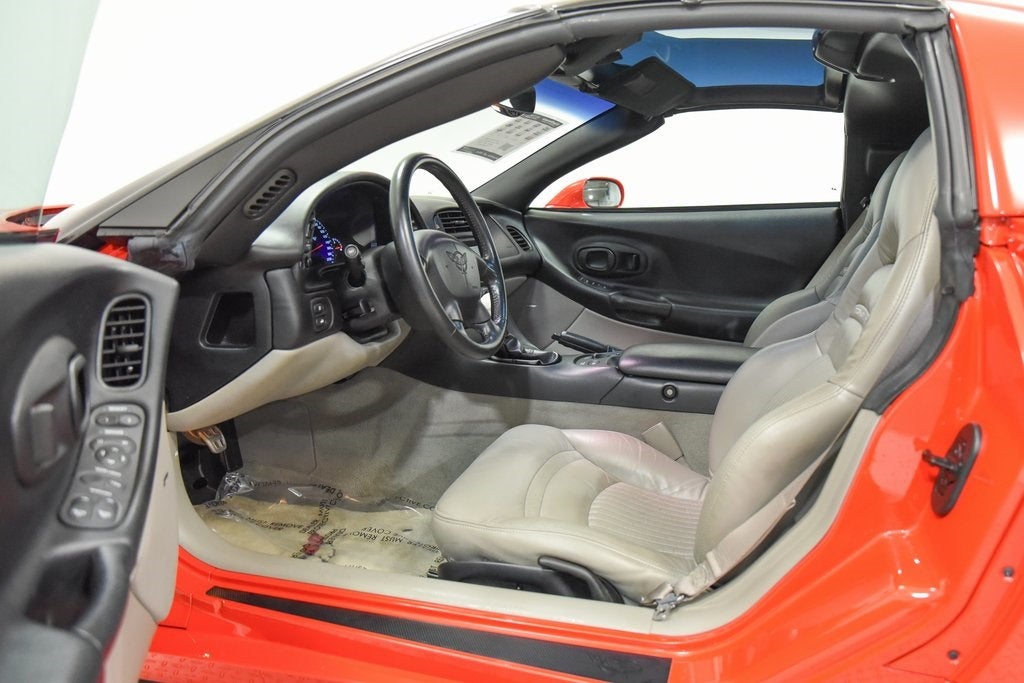 2004 Chevrolet Corvette Base