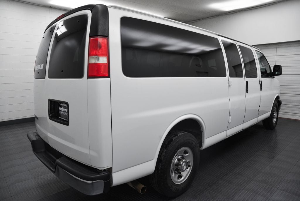 2018 Chevrolet Express 3500 LT Passenger