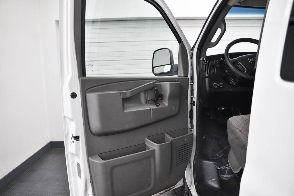2018 Chevrolet Express 3500 LT Passenger