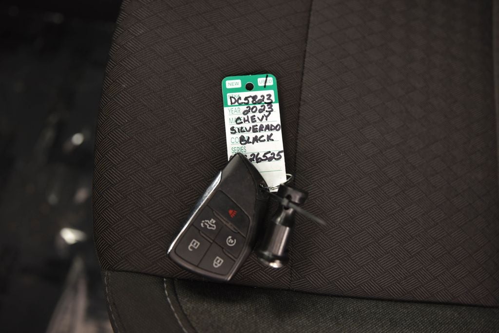 2023 Chevrolet Silverado 1500 Custom