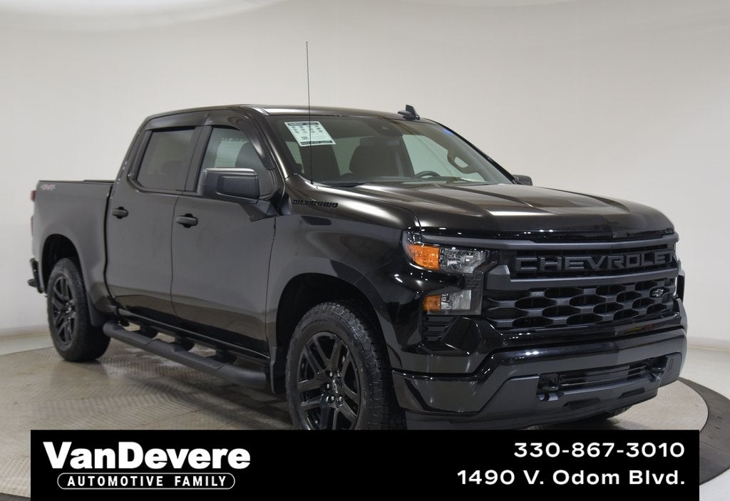 2024 Chevrolet Silverado 1500 Custom