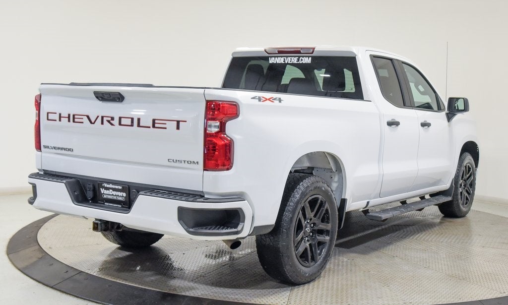 2022 Chevrolet Silverado 1500 Custom