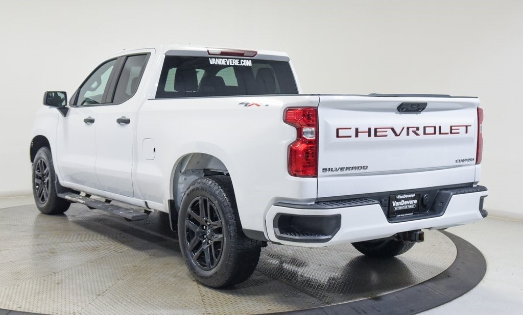 2022 Chevrolet Silverado 1500 Custom