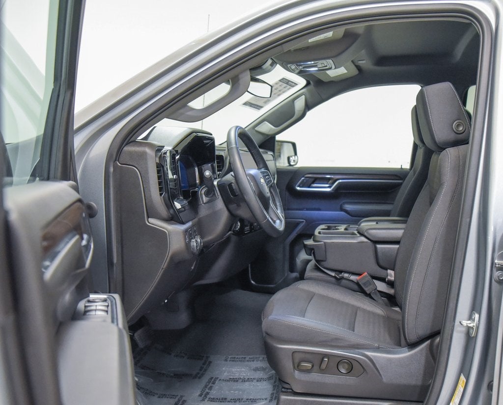 2023 Chevrolet Silverado 1500 LT LT1