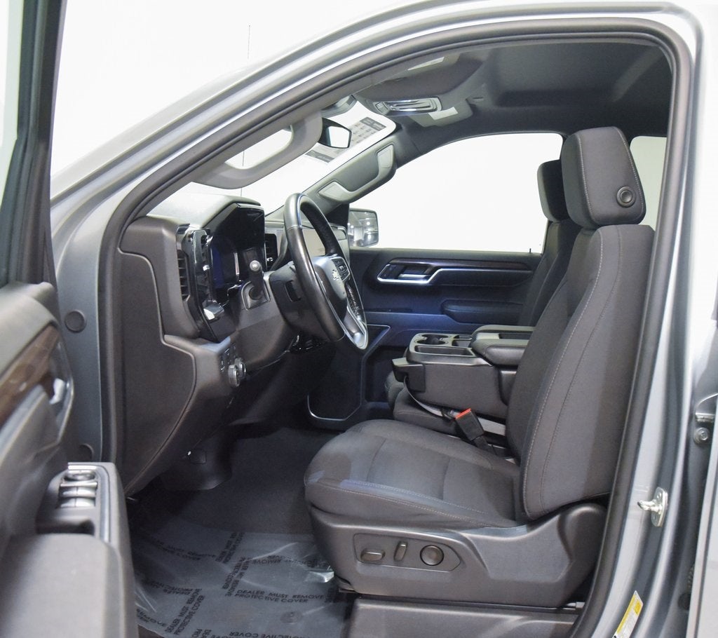 2025 Chevrolet Silverado 1500 LT LT1