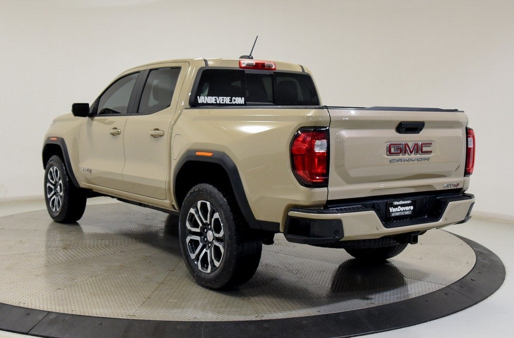 2024 GMC Canyon AT4