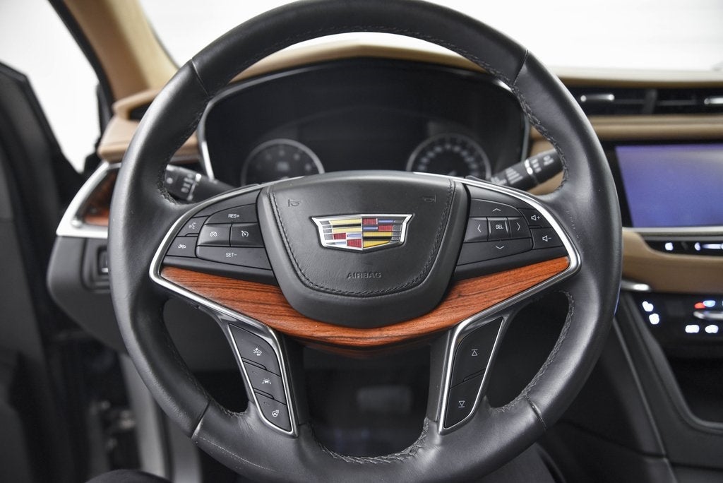 2018 Cadillac XT5 Platinum