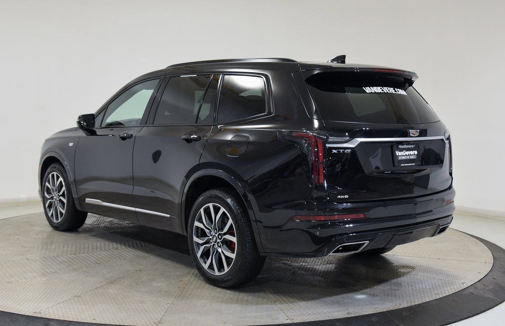2023 Cadillac XT6 Sport
