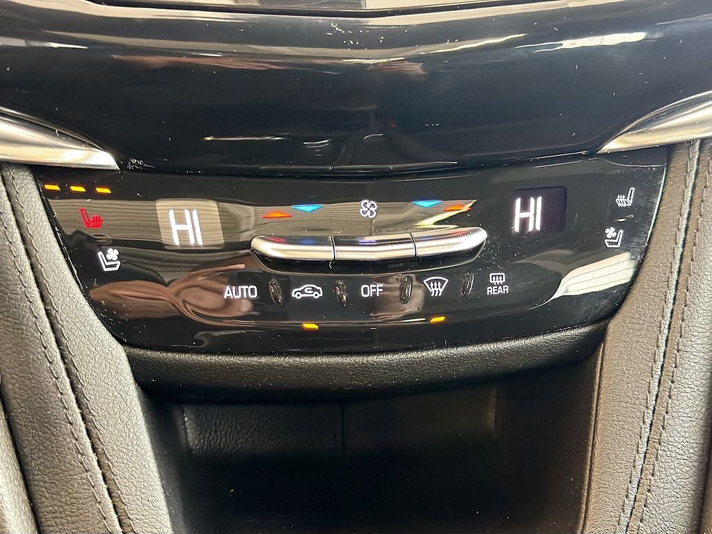 2022 Cadillac XT6 Sport