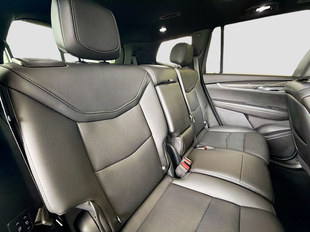 2022 Cadillac XT6 Sport